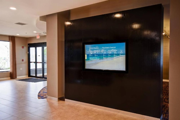 Courtyard by Marriott Cape Cod Hyannis image 13