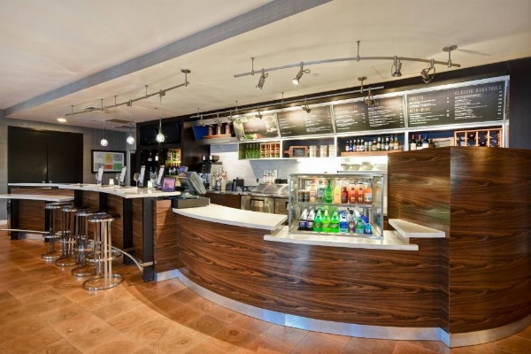 Courtyard by Marriott Cape Cod Hyannis image 20